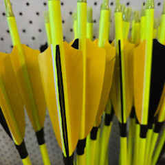 Made Arrow Precision 6.5 - 500s Fade 4" Feather Black/Yellow 100Gr 30" Ea