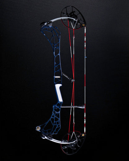 Mathews ARC 34 1776 Limited Edition Compound Bow, Right Hand, 28", 70 lb
